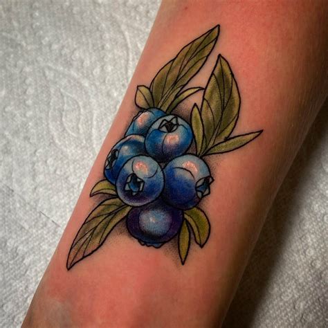 10 Stunning Blueberry Tattoo Designs for a Unique Look